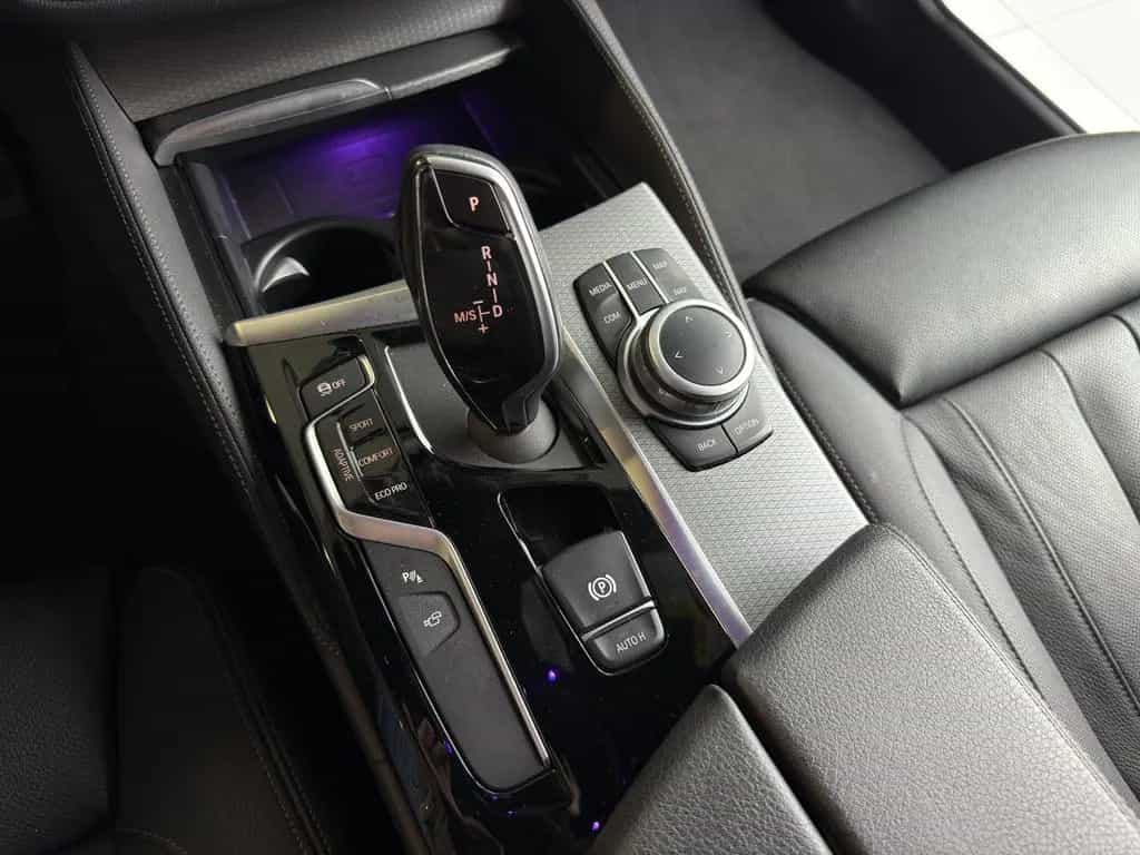 BMW 520 520d 5er Touring M Sport LED*AHK*PANO*360*AC 08/2020-photo-12