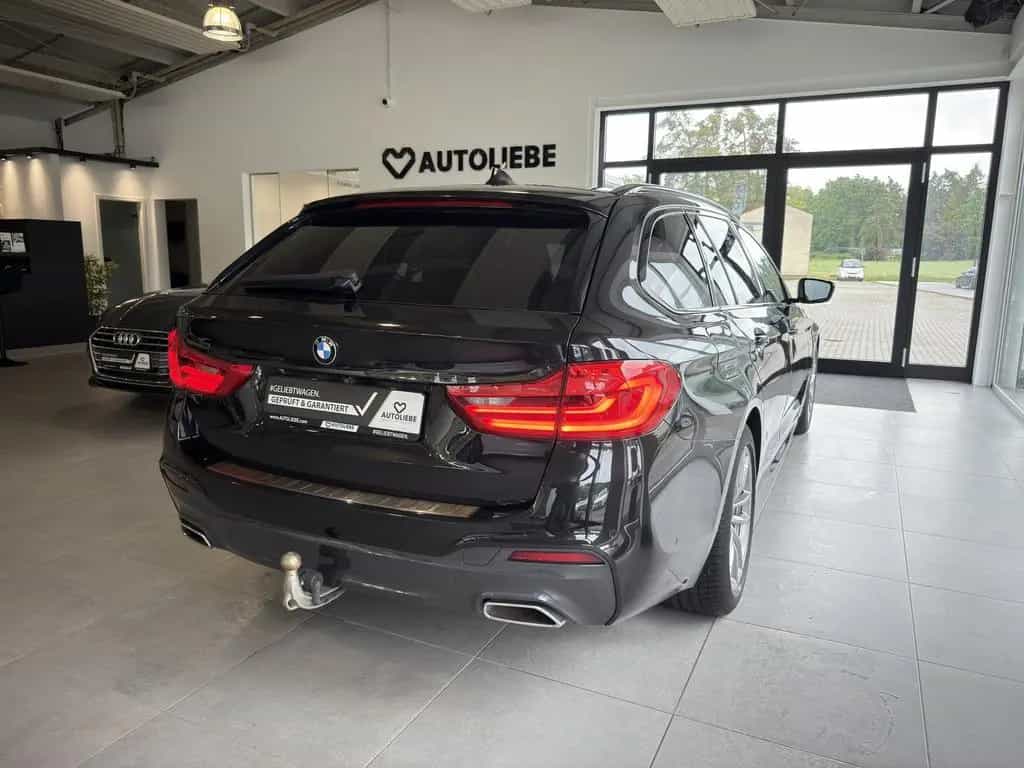 BMW 520 520d 5er Touring M Sport LED*AHK*PANO*360*AC 08/2020-photo-2