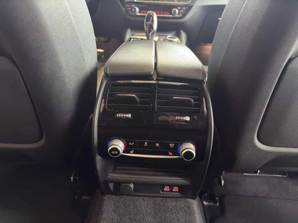BMW 520 520d 5er Touring M Sport LED*AHK*PANO*360*AC 08/2020-photo-25