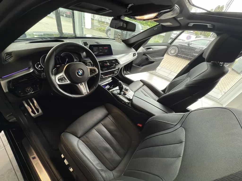BMW 520 520d 5er Touring M Sport LED*AHK*PANO*360*AC 08/2020-photo-7