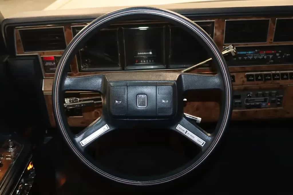 Lincoln Continental H Kennzeichen Einmaliger Zustand 02/1987-photo-14