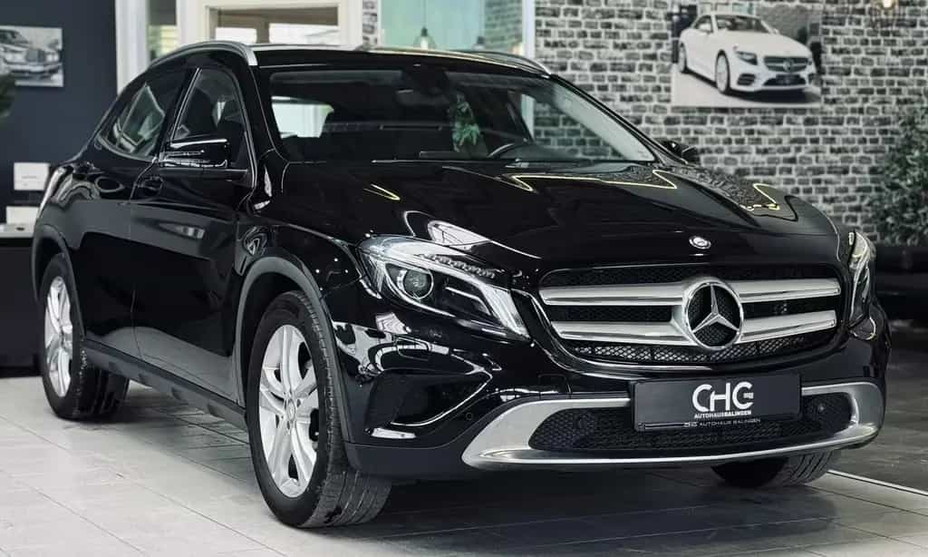 Mercedes-Benz GLA 200 BiXENON|SHZ|NAVI|PDC|LEDER 01/2015-photo-0