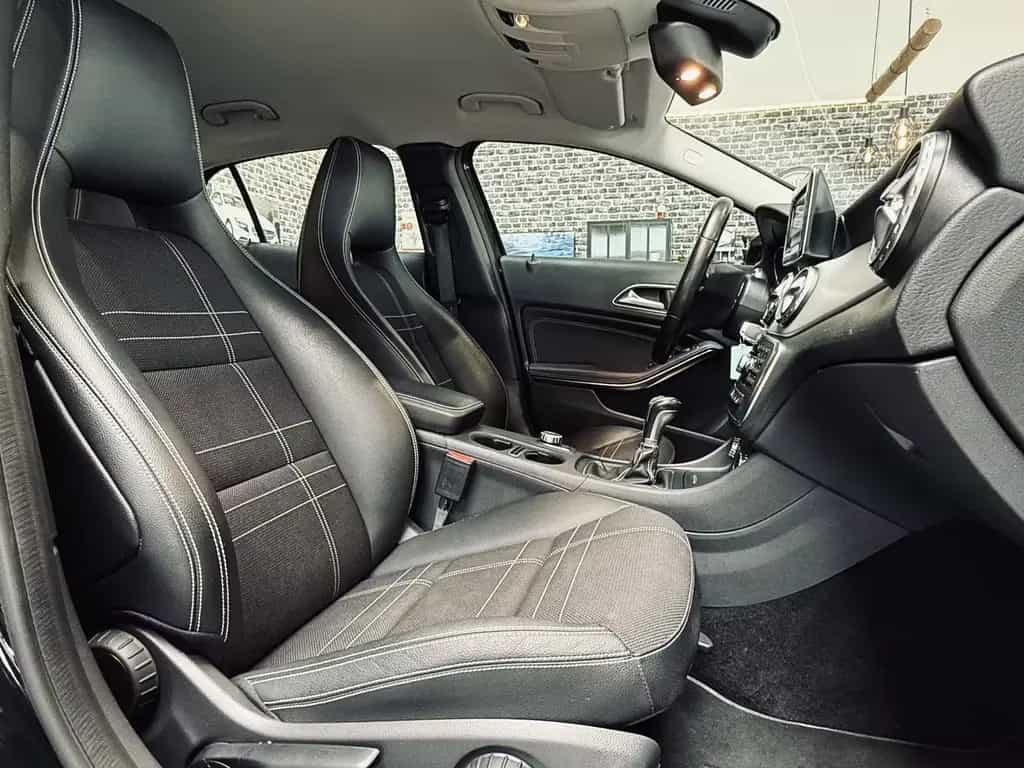 Mercedes-Benz GLA 200 BiXENON|SHZ|NAVI|PDC|LEDER 01/2015-photo-11