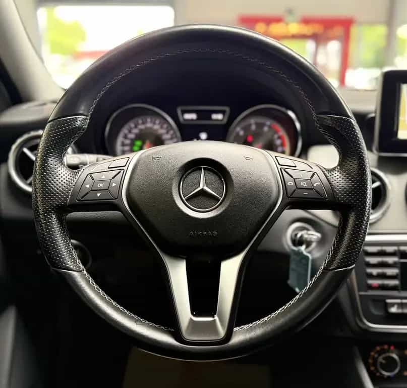 Mercedes-Benz GLA 200 BiXENON|SHZ|NAVI|PDC|LEDER 01/2015-photo-14