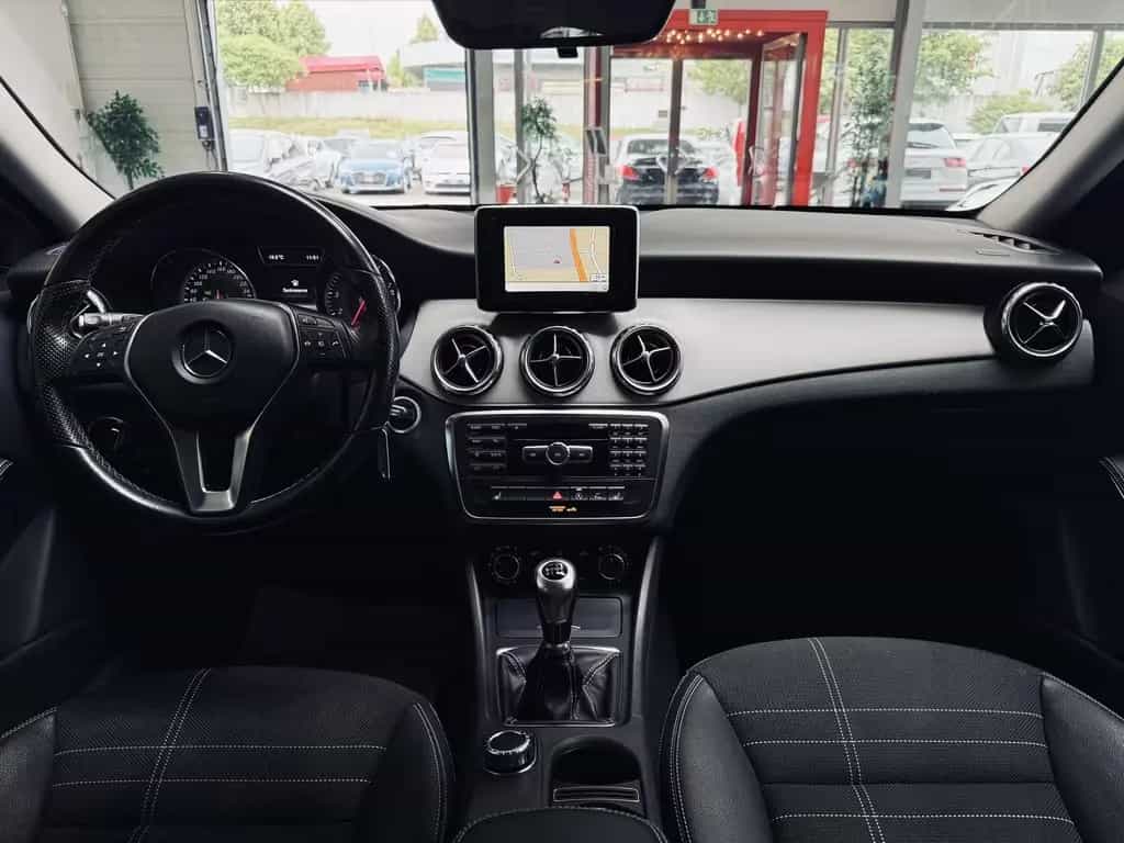 Mercedes-Benz GLA 200 BiXENON|SHZ|NAVI|PDC|LEDER 01/2015-photo-15