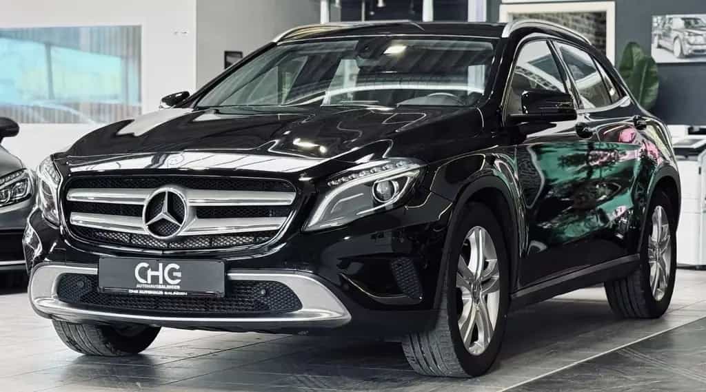 Mercedes-Benz GLA 200 BiXENON|SHZ|NAVI|PDC|LEDER 01/2015-photo-2