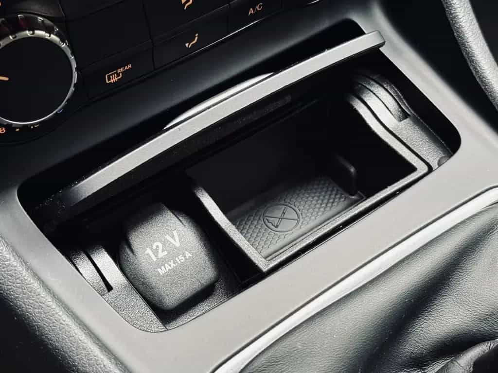 Mercedes-Benz GLA 200 BiXENON|SHZ|NAVI|PDC|LEDER 01/2015-photo-25