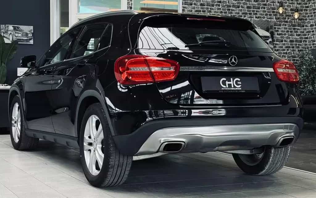 Mercedes-Benz GLA 200 BiXENON|SHZ|NAVI|PDC|LEDER 01/2015-photo-4