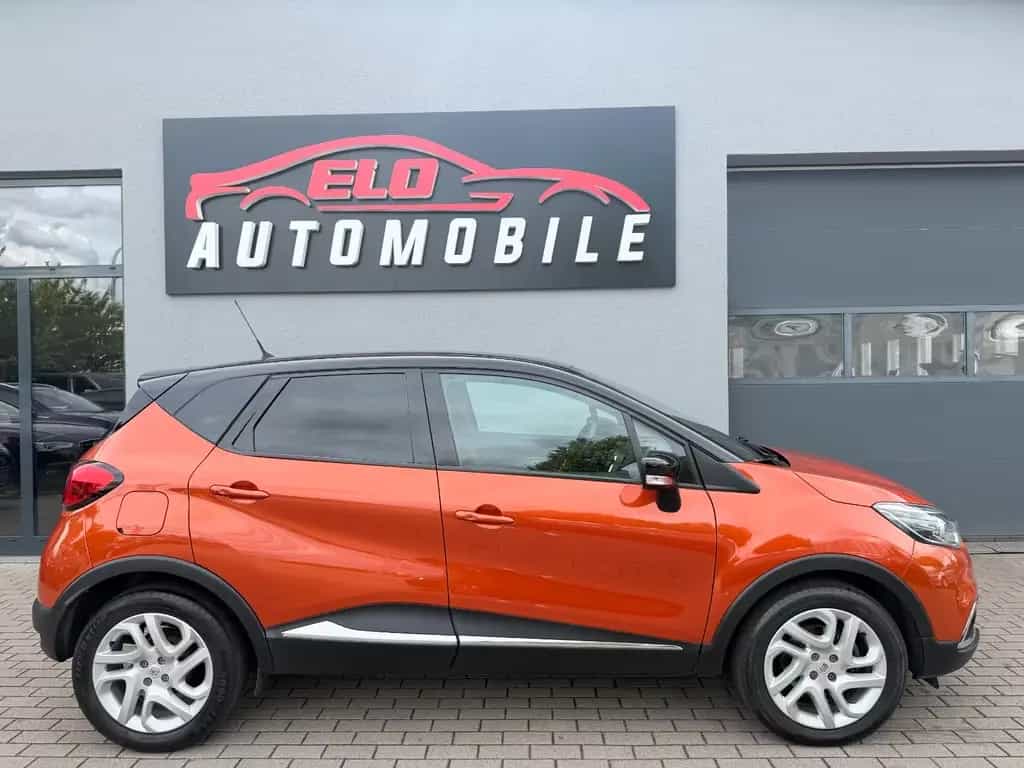 Renault Captur Luxe*Automatik*Tempomat*LED*Bluetooth* 09/2015-photo-1