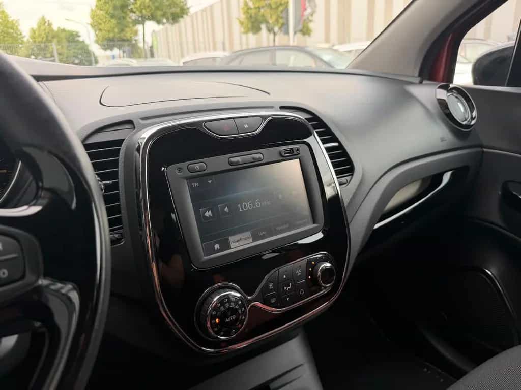 Renault Captur Luxe*Automatik*Tempomat*LED*Bluetooth* 09/2015-photo-13