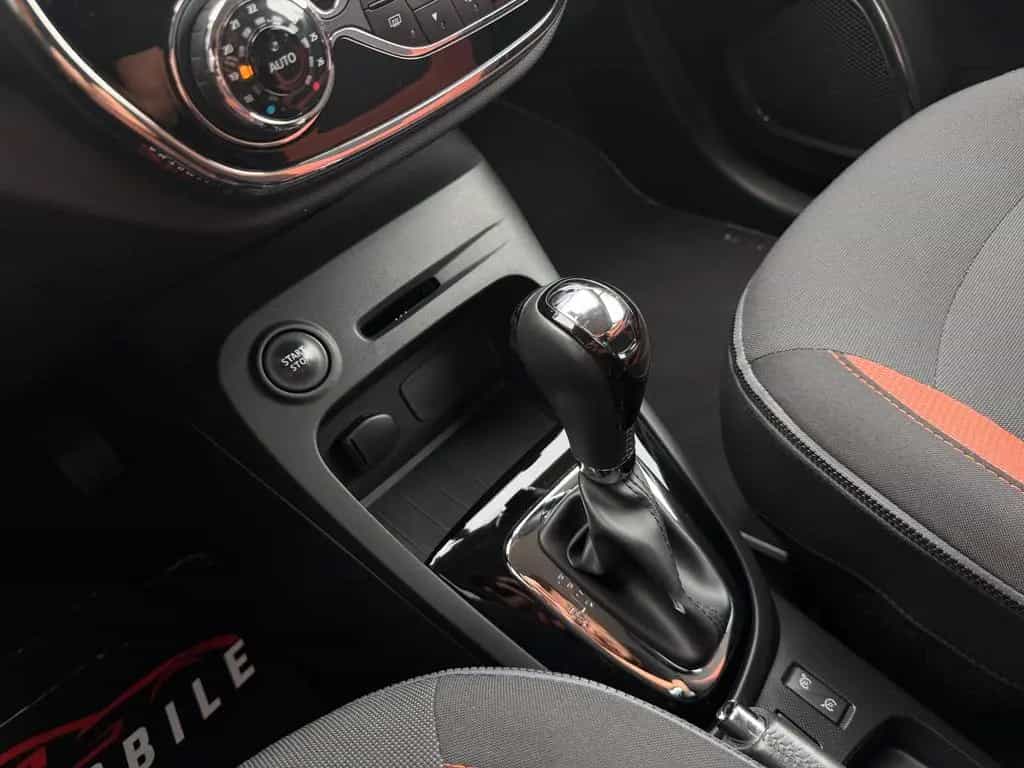 Renault Captur Luxe*Automatik*Tempomat*LED*Bluetooth* 09/2015-photo-14