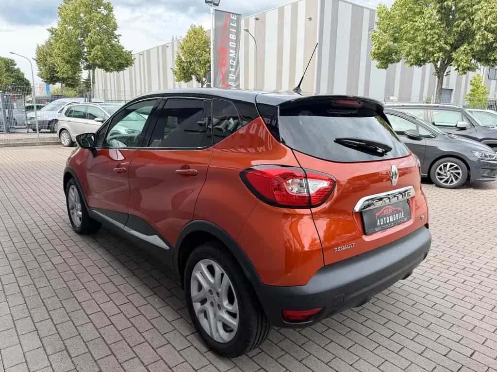 Renault Captur Luxe*Automatik*Tempomat*LED*Bluetooth* 09/2015-photo-4