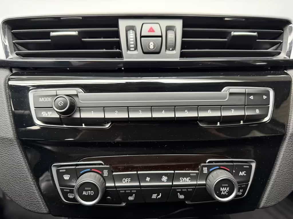 BMW X1 sDrive 18 i Advantage 10/2021-photo-18