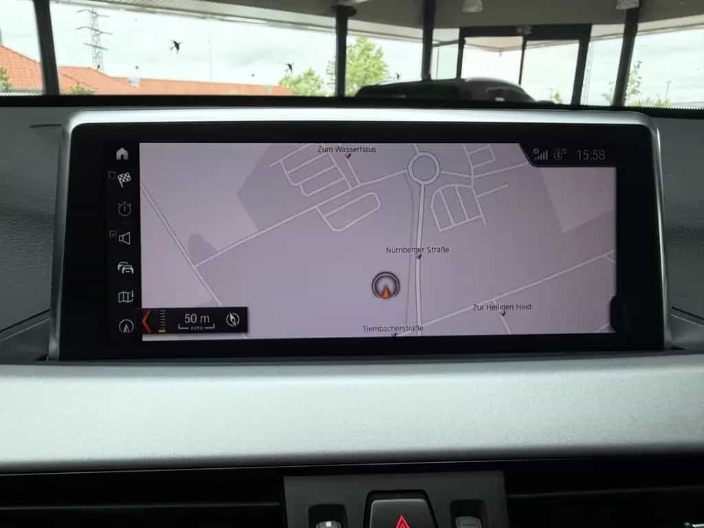BMW X1 sDrive 18 i Advantage 10/2021-photo-19