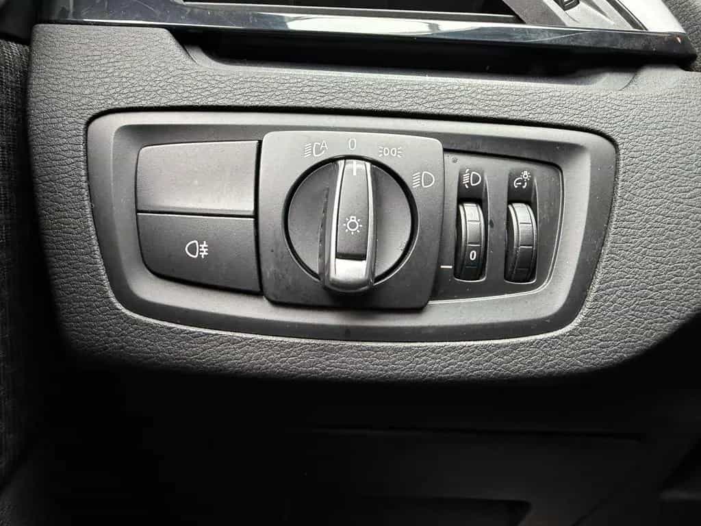 BMW X1 sDrive 18 i Advantage 10/2021-photo-24
