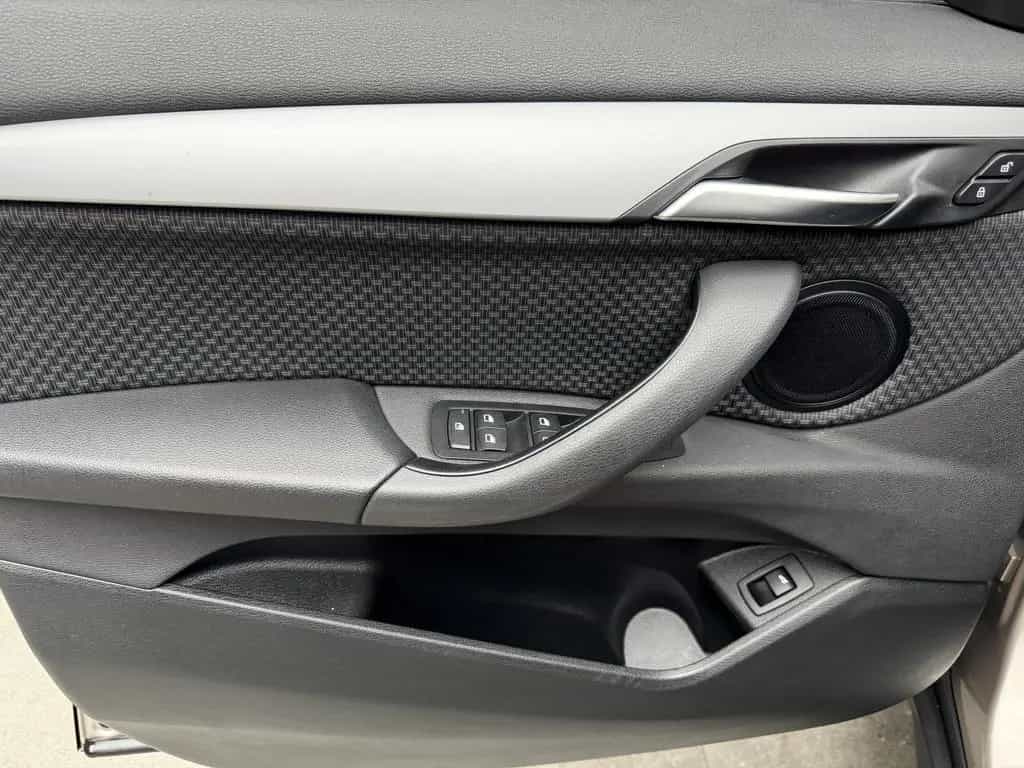 BMW X1 sDrive 18 i Advantage 10/2021-photo-25