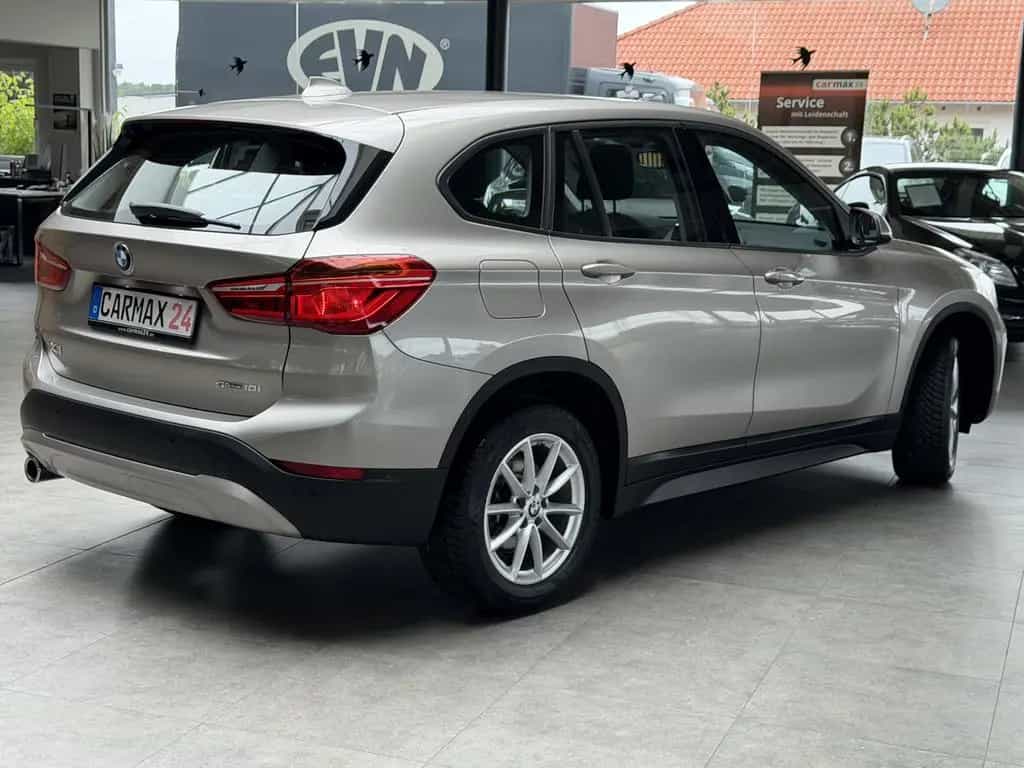 BMW X1 sDrive 18 i Advantage 10/2021-photo-5