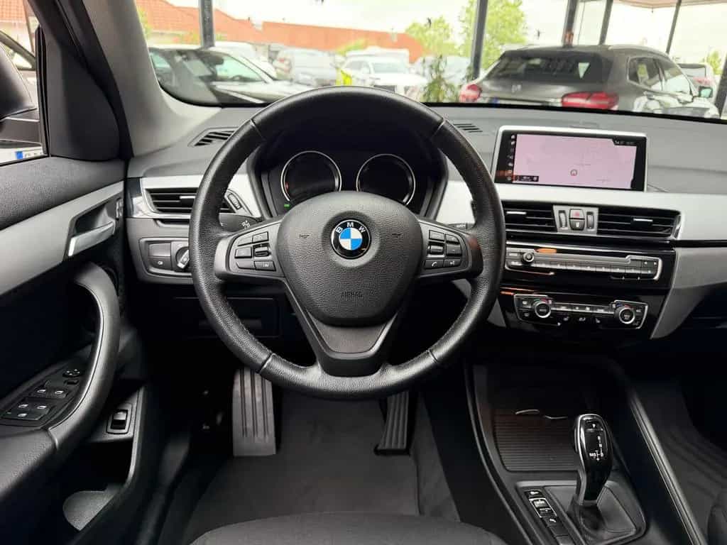 BMW X1 sDrive 18 i Advantage 10/2021-photo-9