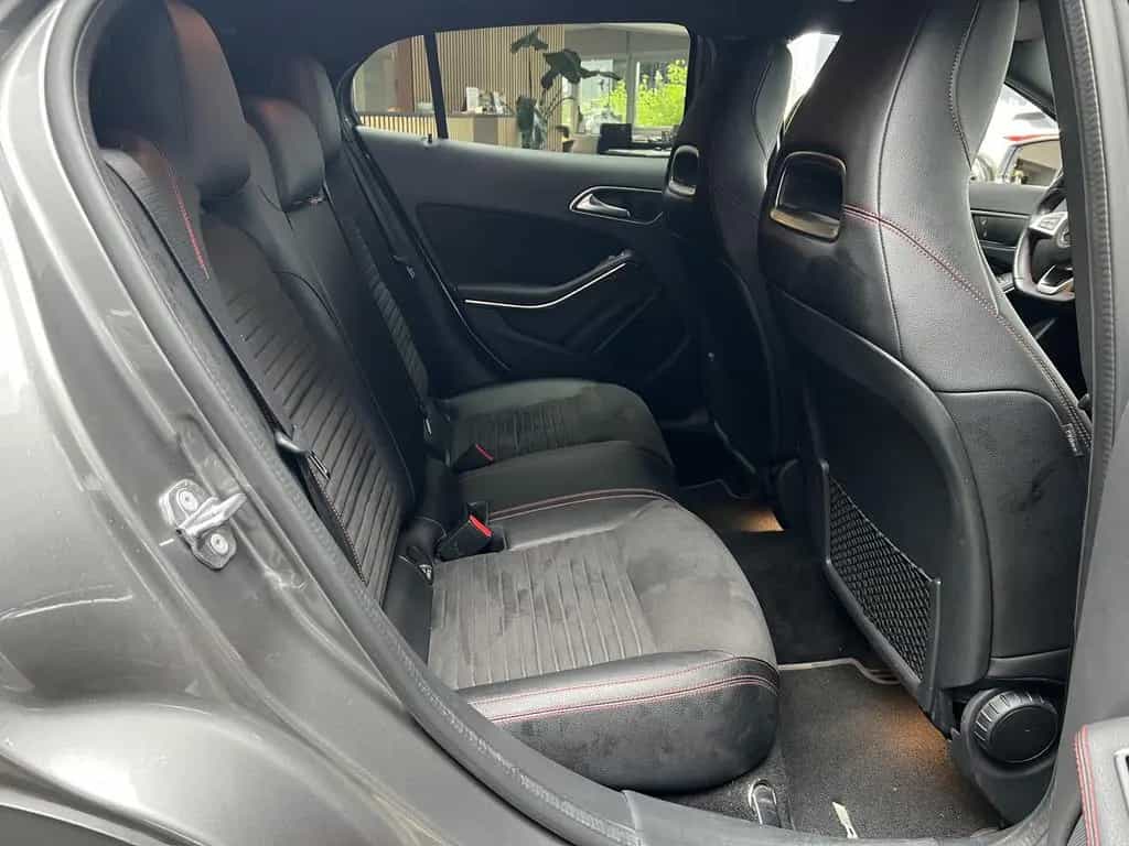 Mercedes-Benz GLA 220 GLA GLA 220 4M AMG-Line Sport Kamera360 dAB LED 12/2019-photo-24