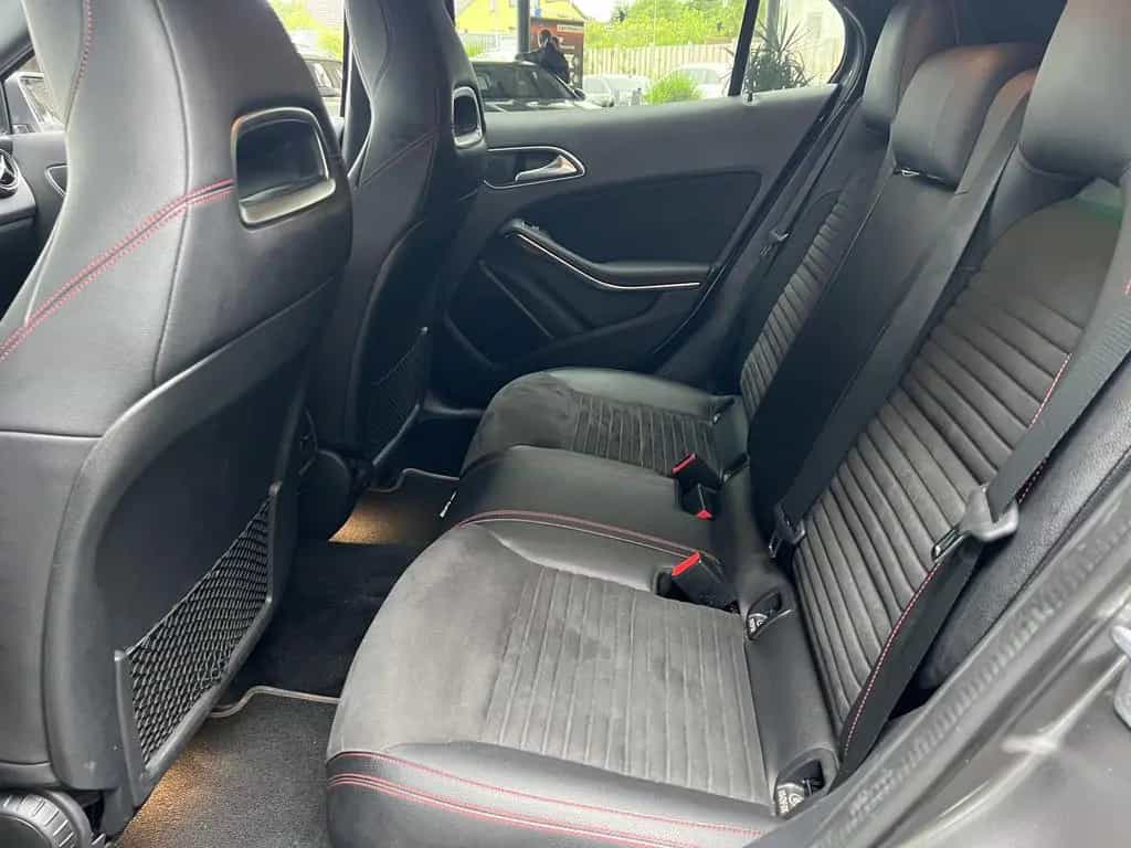 Mercedes-Benz GLA 220 GLA GLA 220 4M AMG-Line Sport Kamera360 dAB LED 12/2019-photo-25