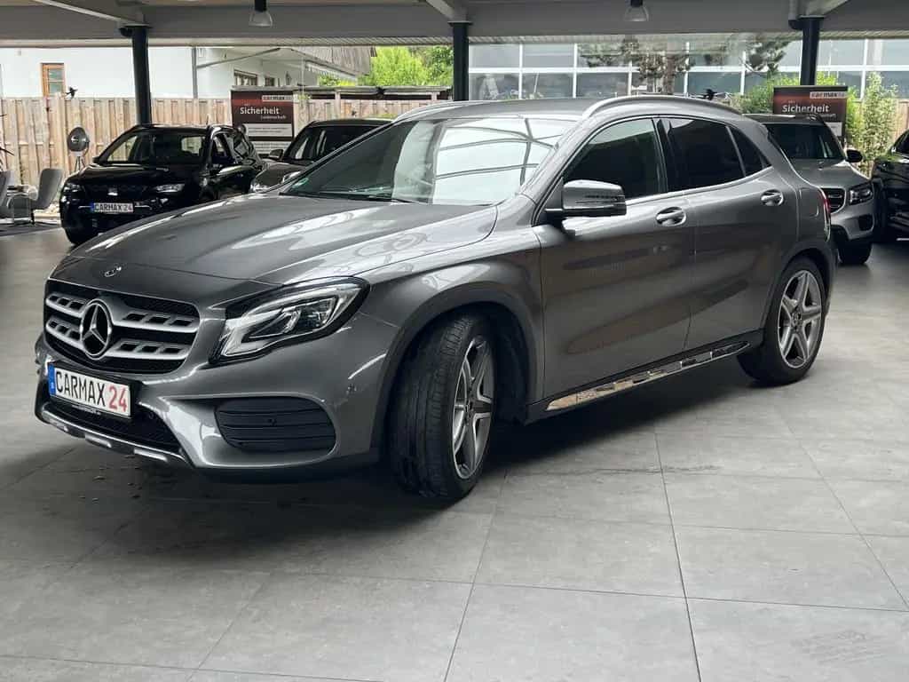 Mercedes-Benz GLA 220 GLA GLA 220 4M AMG-Line Sport Kamera360 dAB LED 12/2019-photo-4