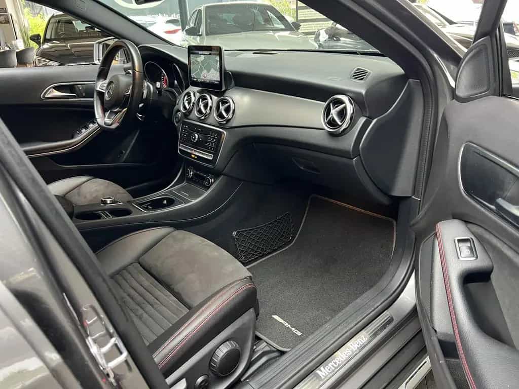 Mercedes-Benz GLA 220 GLA GLA 220 4M AMG-Line Sport Kamera360 dAB LED 12/2019-photo-5