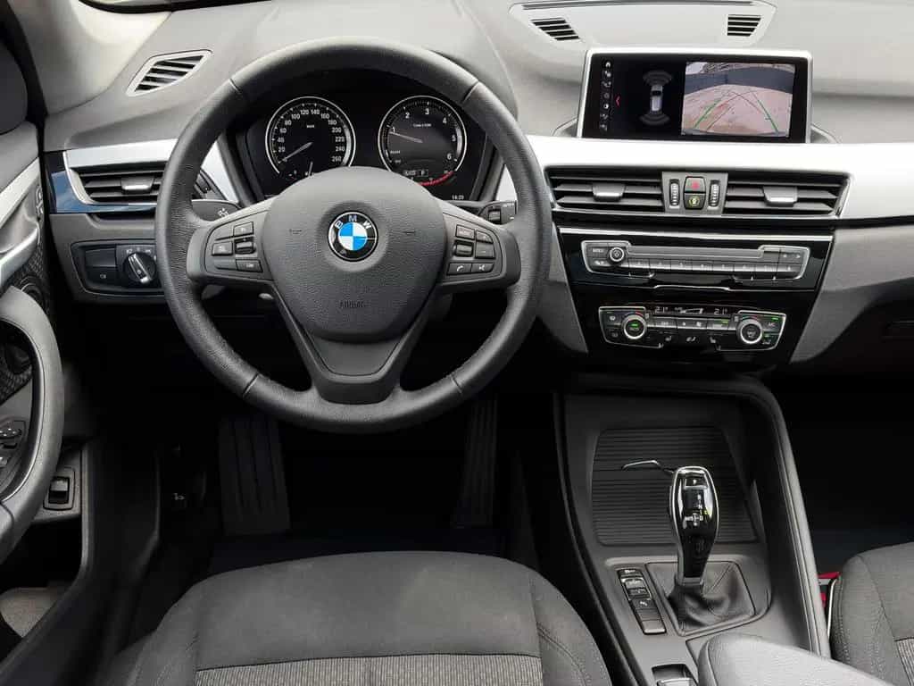 BMW X1 sDrive 20d Temp. AHK PANO LED CAM KZG CarPlay 02/2022-photo-14