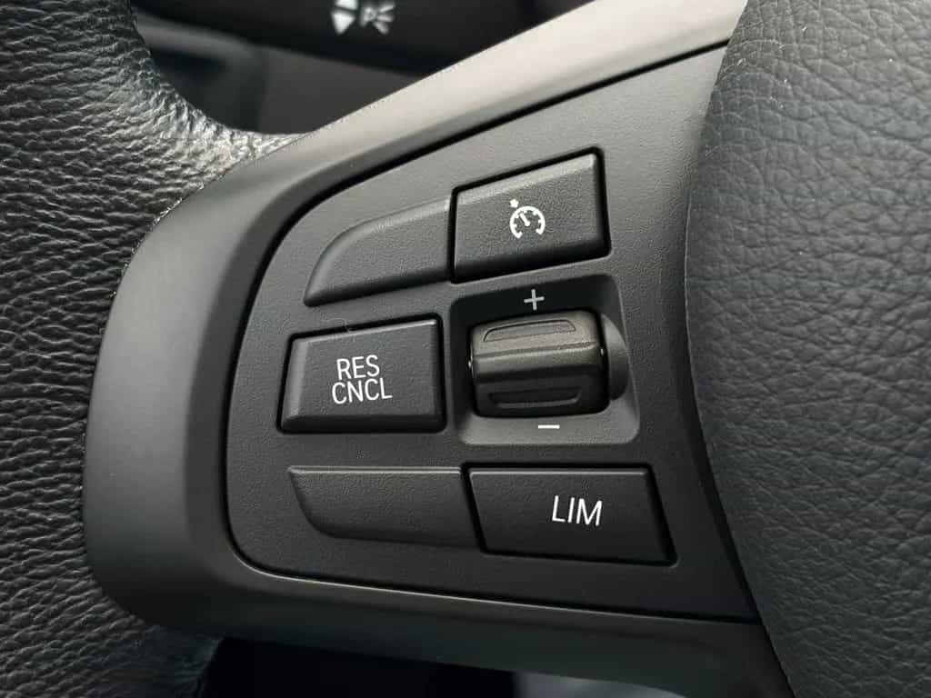 BMW X1 sDrive 20d Temp. AHK PANO LED CAM KZG CarPlay 02/2022-photo-15