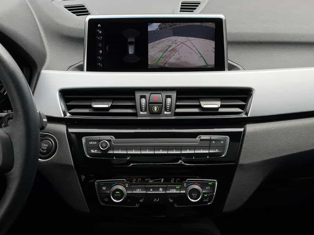 BMW X1 sDrive 20d Temp. AHK PANO LED CAM KZG CarPlay 02/2022-photo-22