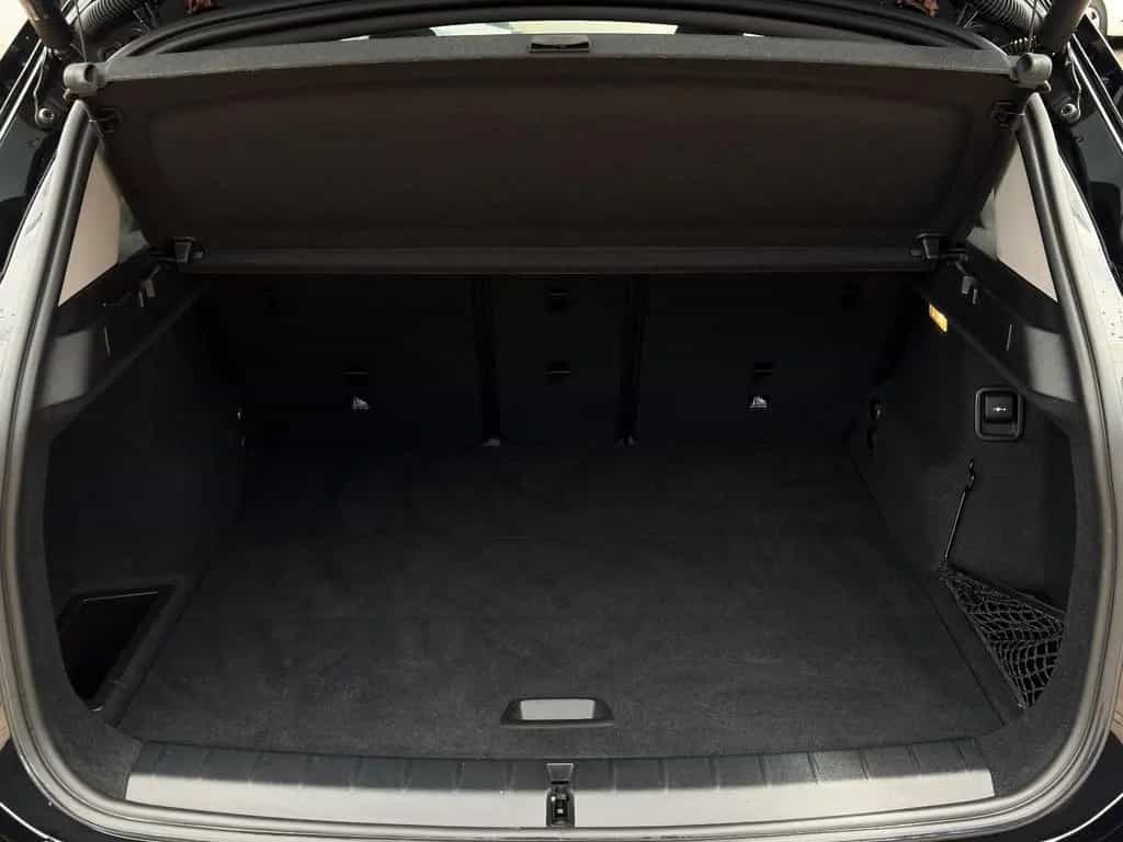 BMW X1 sDrive 20d Temp. AHK PANO LED CAM KZG CarPlay 02/2022-photo-31