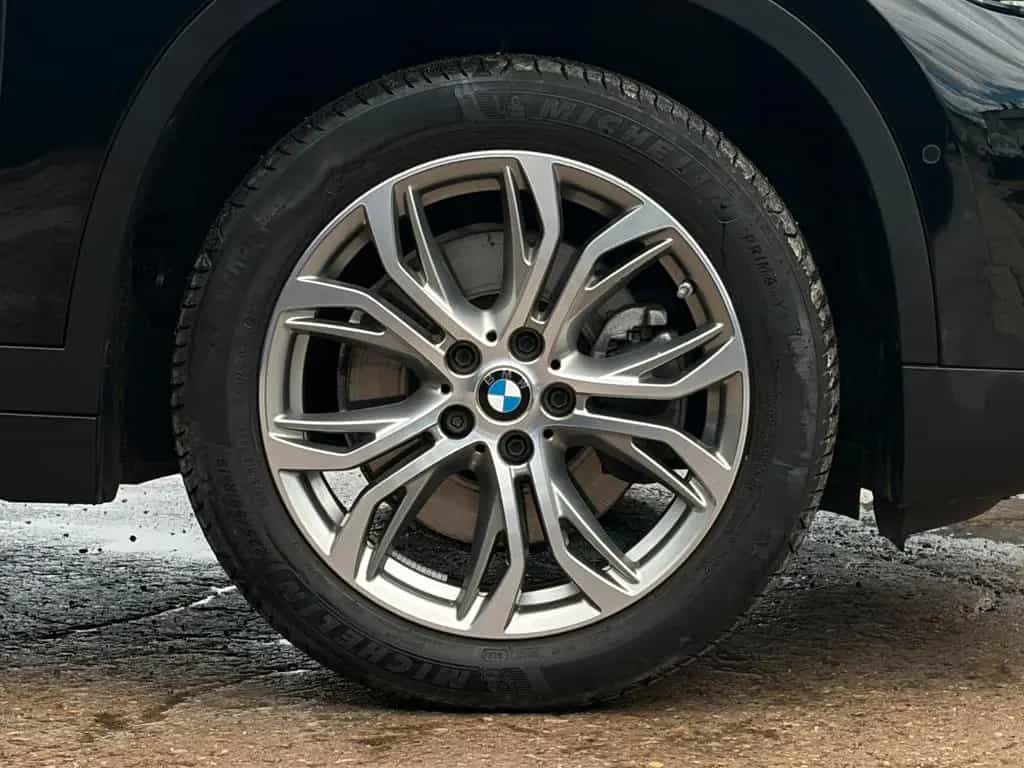BMW X1 sDrive 20d Temp. AHK PANO LED CAM KZG CarPlay 02/2022-photo-34