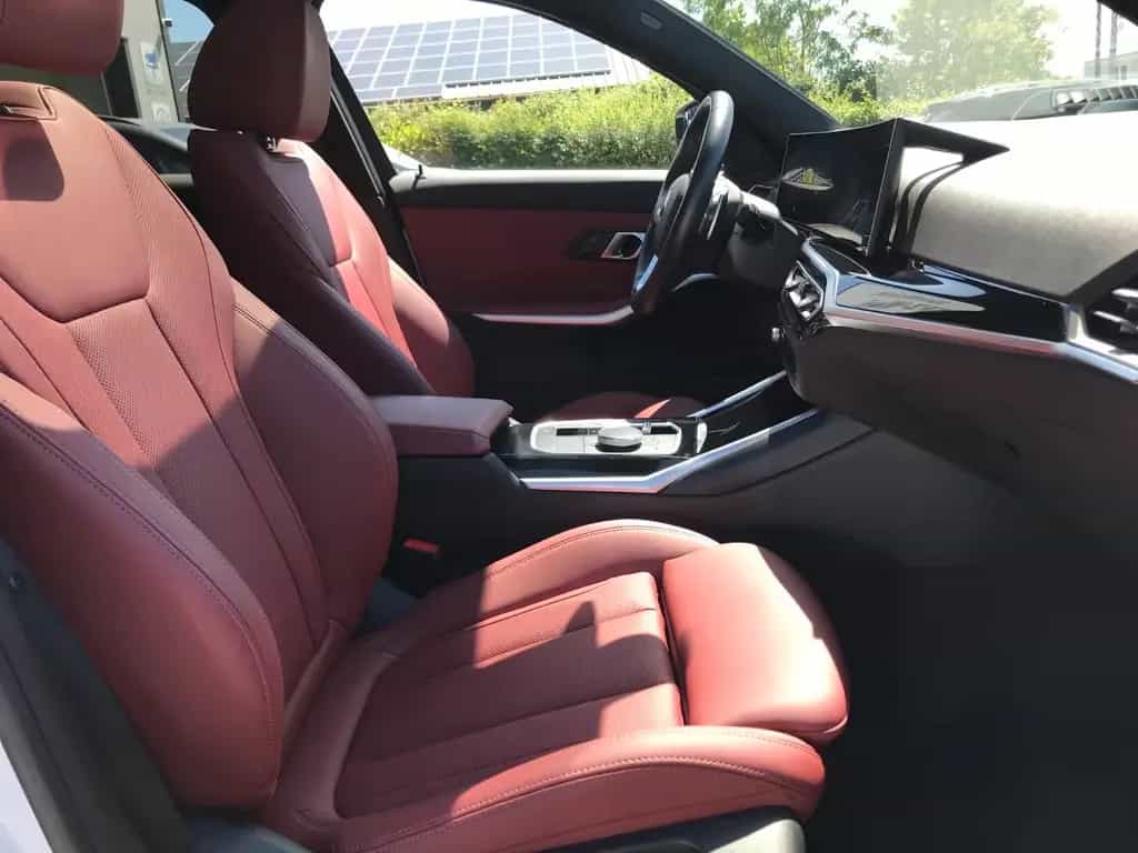 BMW 318 d Touring Panorama Kam ACC Leder Keyless 08/2023-photo-6
