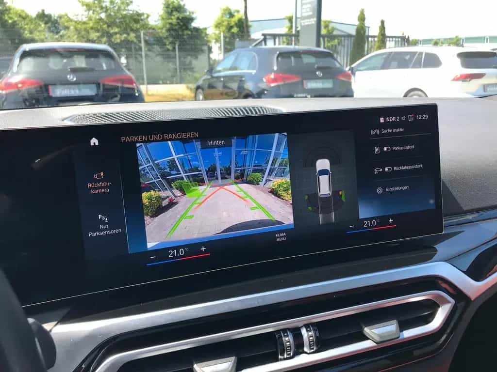 BMW 318 d Touring Panorama Kam ACC Leder Keyless 08/2023-photo-9