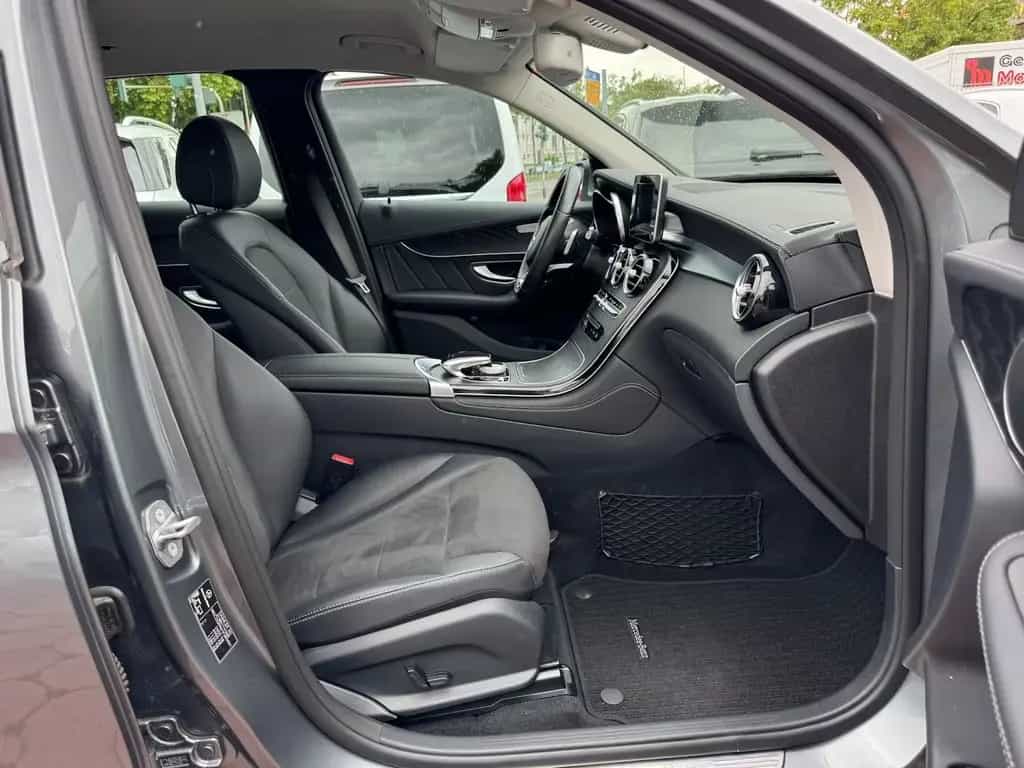 Mercedes-Benz GLC 250 4Matic AMG LINE ACC DTR 360° KAMERA LED 11/2017-photo-10