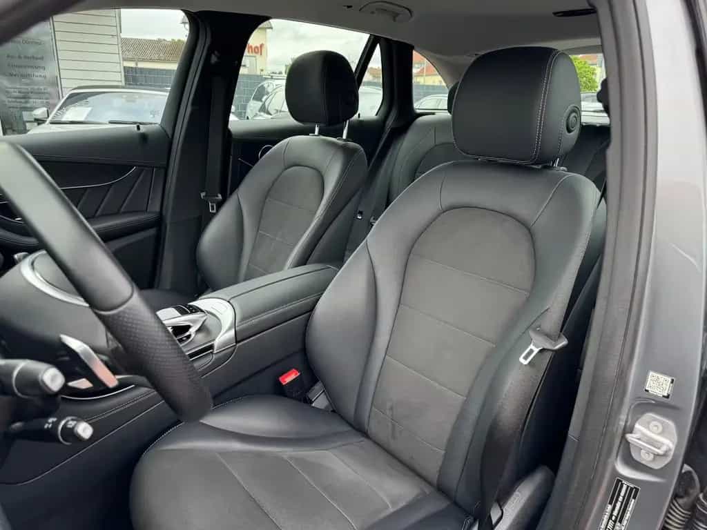 Mercedes-Benz GLC 250 4Matic AMG LINE ACC DTR 360° KAMERA LED 11/2017-photo-15