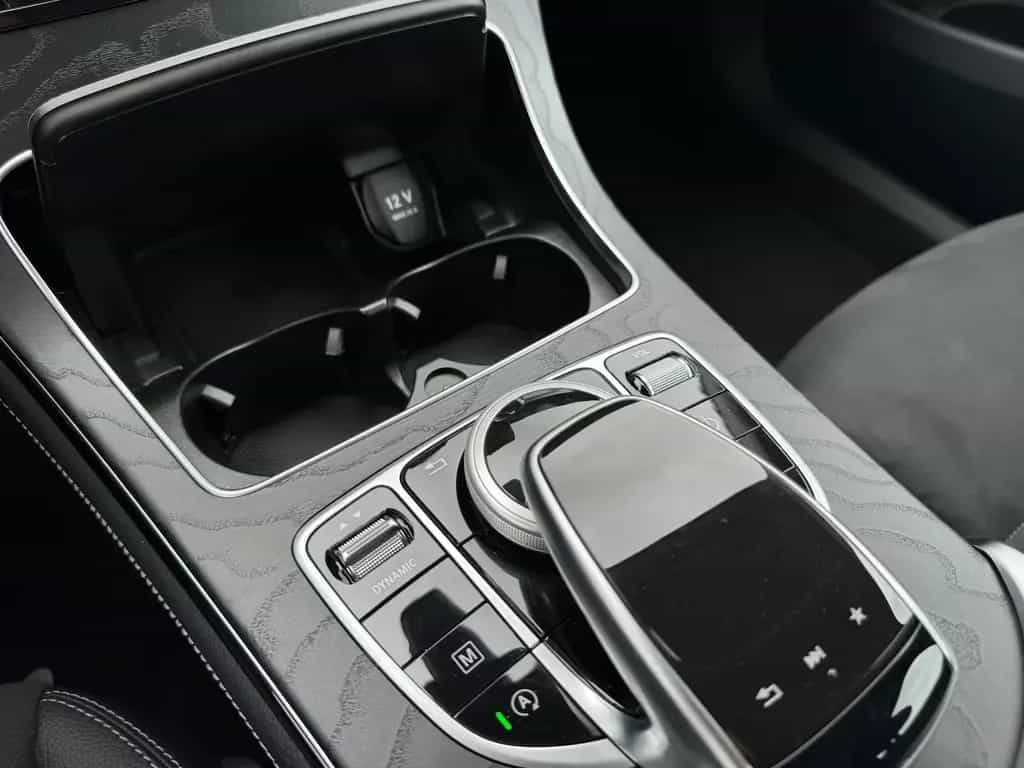 Mercedes-Benz GLC 250 4Matic AMG LINE ACC DTR 360° KAMERA LED 11/2017-photo-18