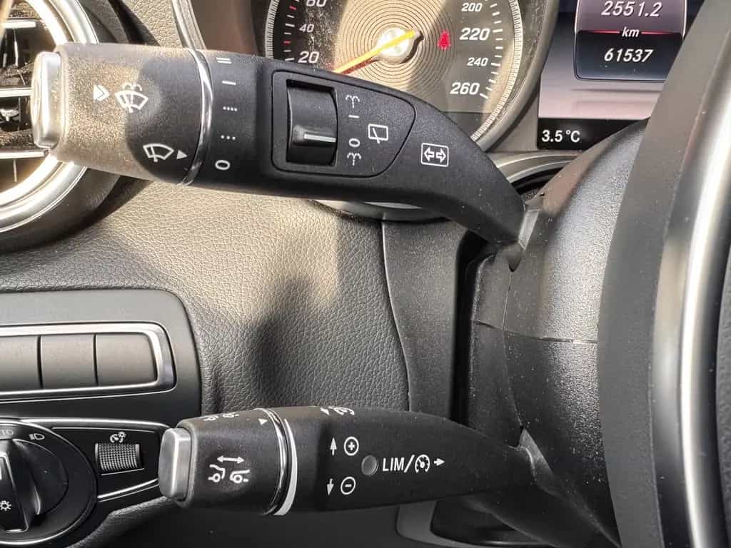 Mercedes-Benz GLC 250 4Matic AMG LINE ACC DTR 360° KAMERA LED 11/2017-photo-25