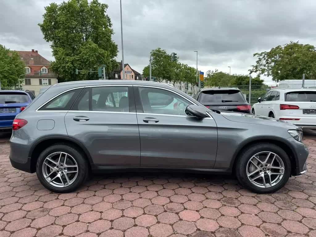 Mercedes-Benz GLC 250 4Matic AMG LINE ACC DTR 360° KAMERA LED 11/2017-photo-3