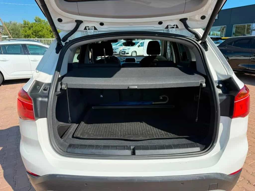 BMW X1 Bmw X1 xDrive18d Advantage 08/2018-photo-6