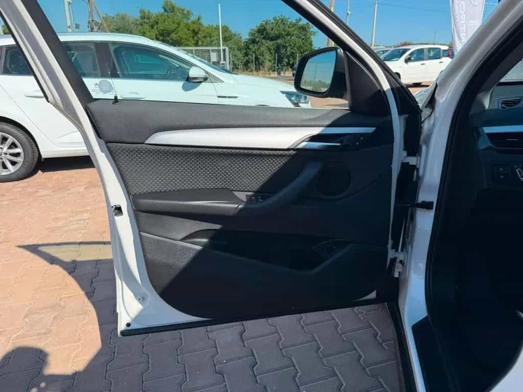 BMW X1 Bmw X1 xDrive18d Advantage 08/2018-photo-8