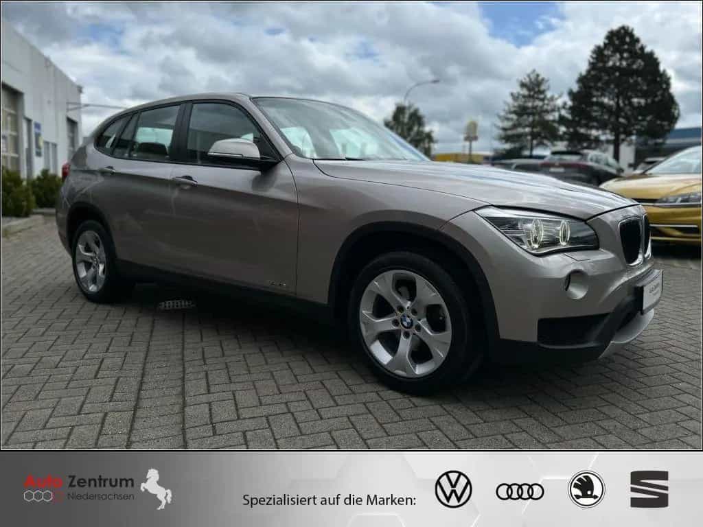 BMW X1 sDrive18i AHK*Leder*Bi-Xenon ab 49 EUR Rate 01/2014-photo-2