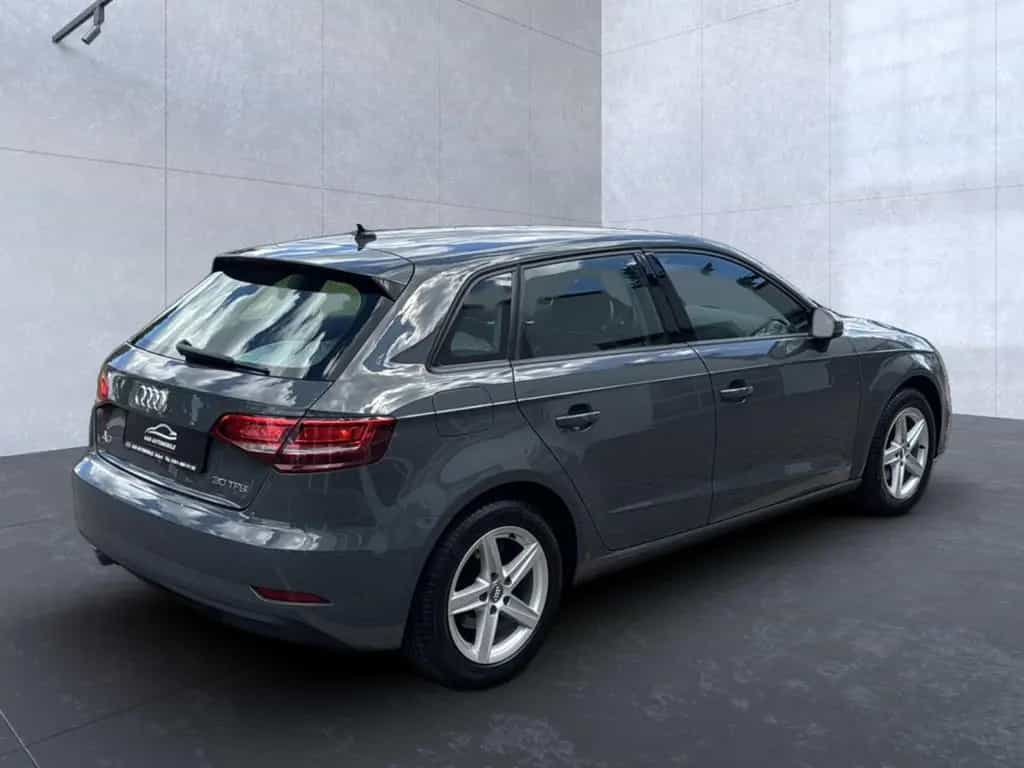 Audi A3 Sportback 30 TFSI+BI-XENON+NAVI+PDC+NANOGRAU 06/2019-photo-3