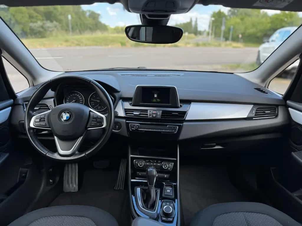 BMW 220 i Advantage/2.HAND/AUTOMATIK/SCHECKHFT/AHK 10/2017-photo-18