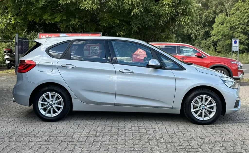 BMW 220 i Advantage/2.HAND/AUTOMATIK/SCHECKHFT/AHK 10/2017-photo-7