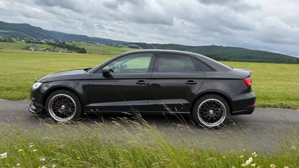 Audi A3 1.6 TDI - Limousine 8V 99 Tkm, Standheizung 12/2016-photo-2