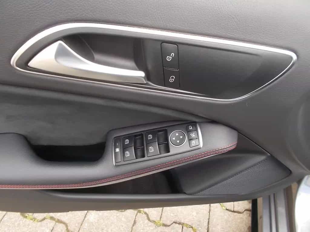 Mercedes-Benz A 45 AMG A A 45 AMG 4Matic 05/2017-photo-21