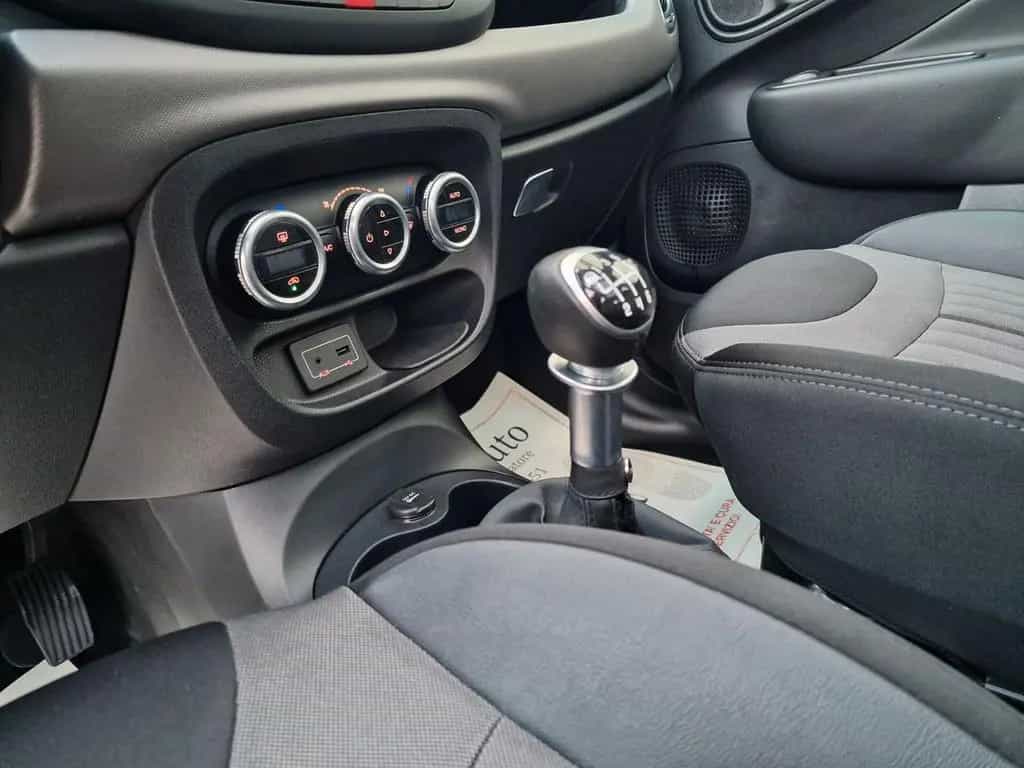 Fiat 500L 1.6 MTJ 120 CV Tetto Pan. apribile 02/2017-photo-14