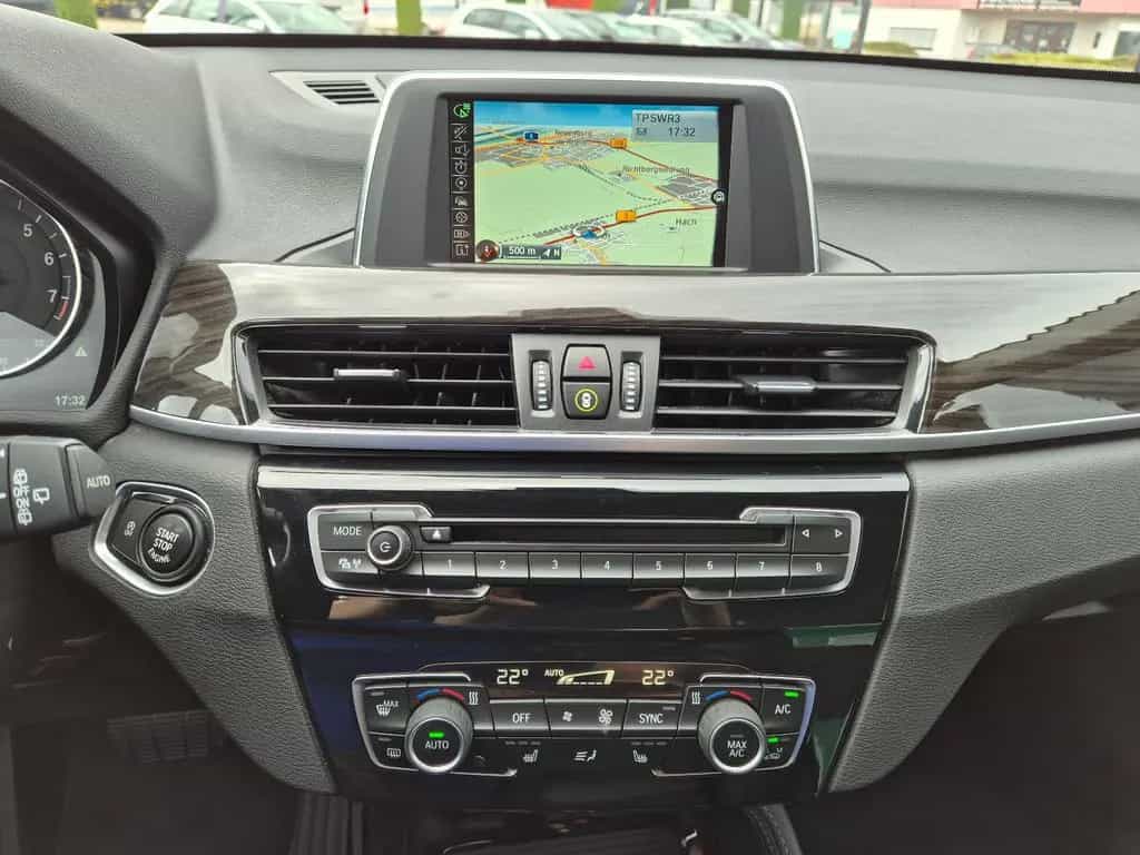 BMW X1 xDrive 2.0 i xLine LED Navi AHK 01/2017-photo-17