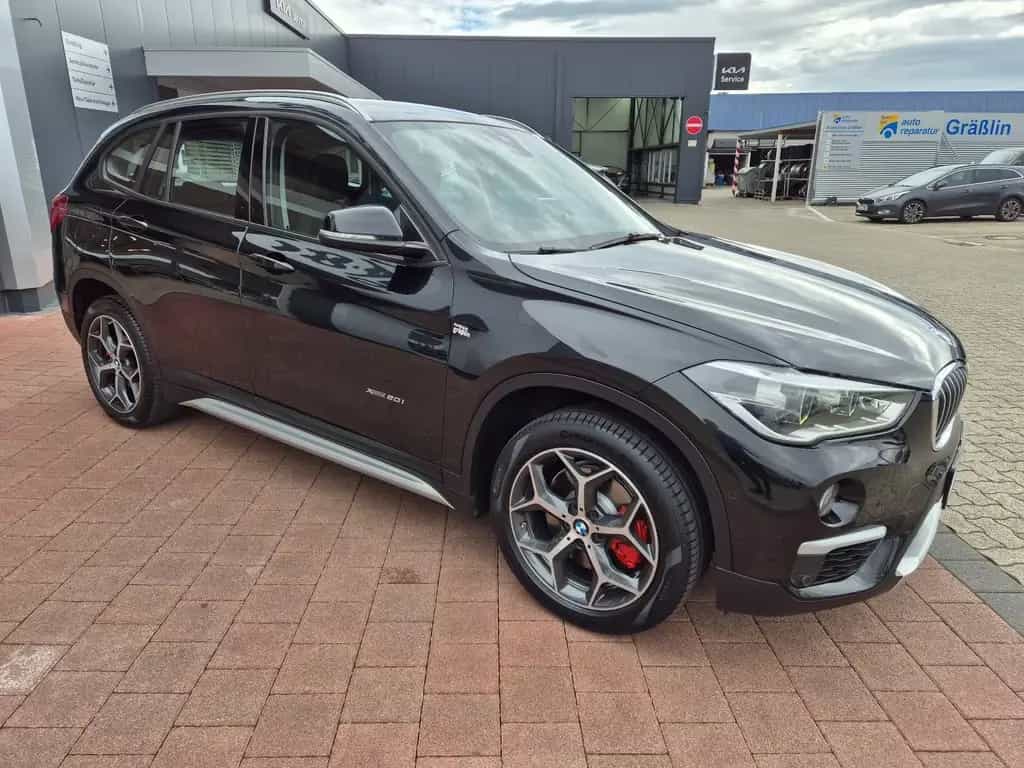 BMW X1 xDrive 2.0 i xLine LED Navi AHK 01/2017-photo-2