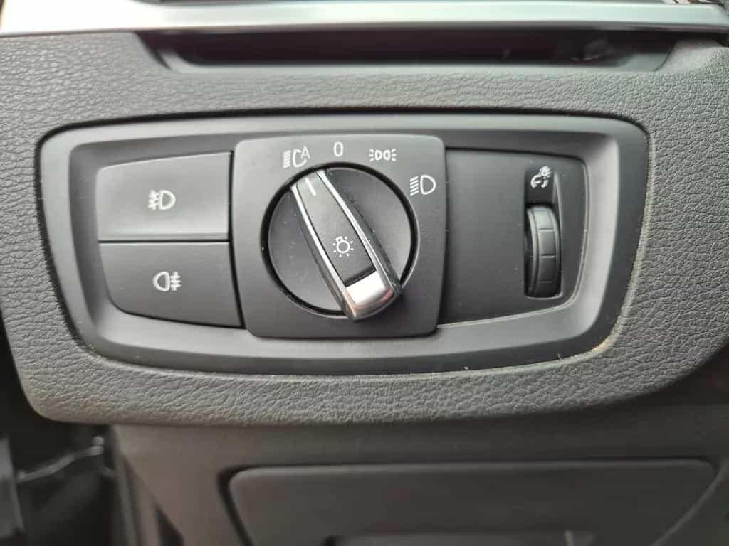 BMW X1 xDrive 2.0 i xLine LED Navi AHK 01/2017-photo-22